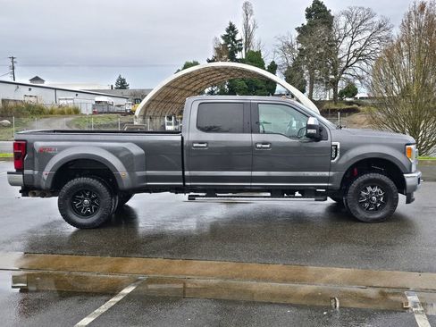 Used 2017 Ford F350 Lariat w/ Lariat Ultimate Package image 6