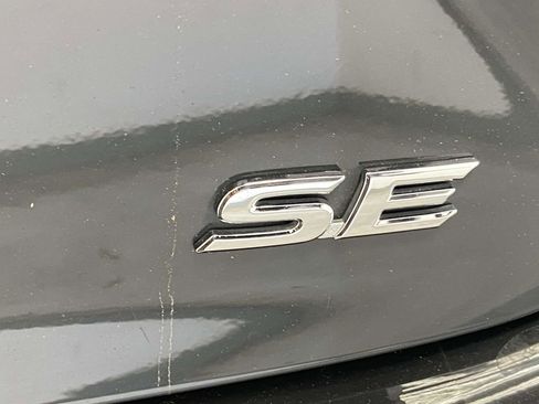 Used 2025 Toyota Camry SE w/ Multimedia Upgrade Package image 11