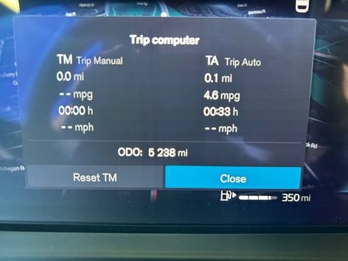 Used 2025 Volvo XC40 B5 Core AWD/4WD image 24