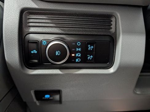 Used 2023 Ford F250 XL w/ STX Appearance Package AWD/4WD image 23