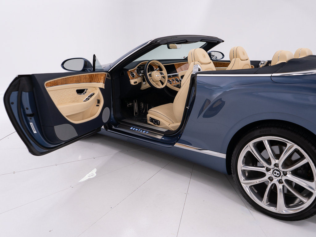 Certified 2023 Bentley Continental GT Azure AWD/4WD image 17