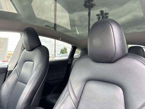 Used 2023 Tesla Model Y Long Range AWD/4WD image 21