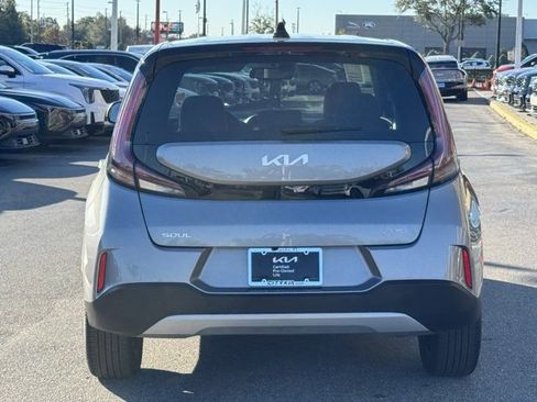 Certified 2023 Kia Soul EX image 3