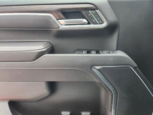 Used 2026 GMC Sierra 1500 SLT image 21