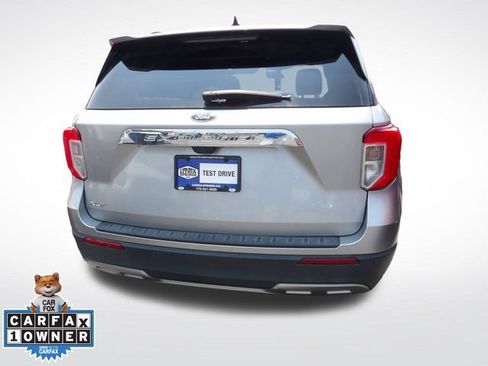 Used 2023 Ford Explorer XLT w/ Equipment Group 202A RWD image 12