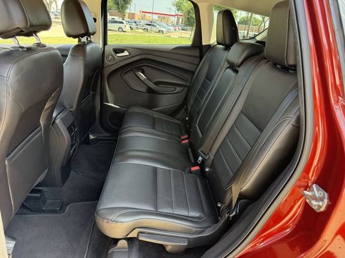 Used 2015 Ford Escape Titanium FWD image 26