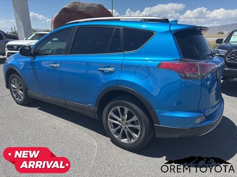 Used 2018 Toyota RAV4 Limited w/ Advanced Technology Package AWD/4WD image 3