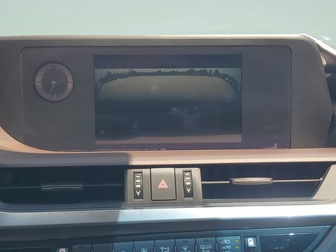 Used 2021 Lexus ES 350 w/ Accessory Package FWD image 17