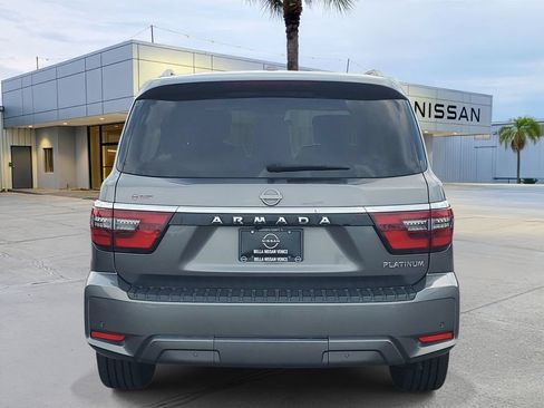 Used 2022 Nissan Armada Platinum RWD image 4