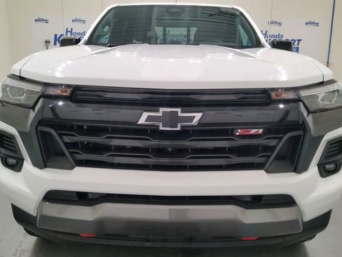 Used 2023 Chevrolet Colorado Z71 w/ Z71 Convenience Package 2 AWD/4WD image 10