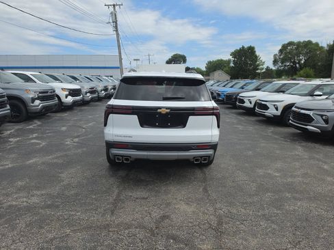 New 2027 Chevrolet Traverse LT w/ Driver Confidence Package FWD image 7