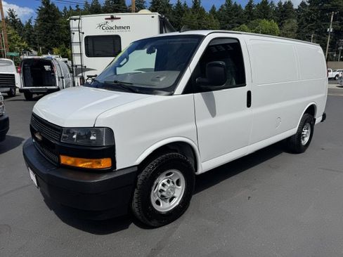 Used 2020 Chevrolet Express 2500 w/ Safety Package RWD image 5