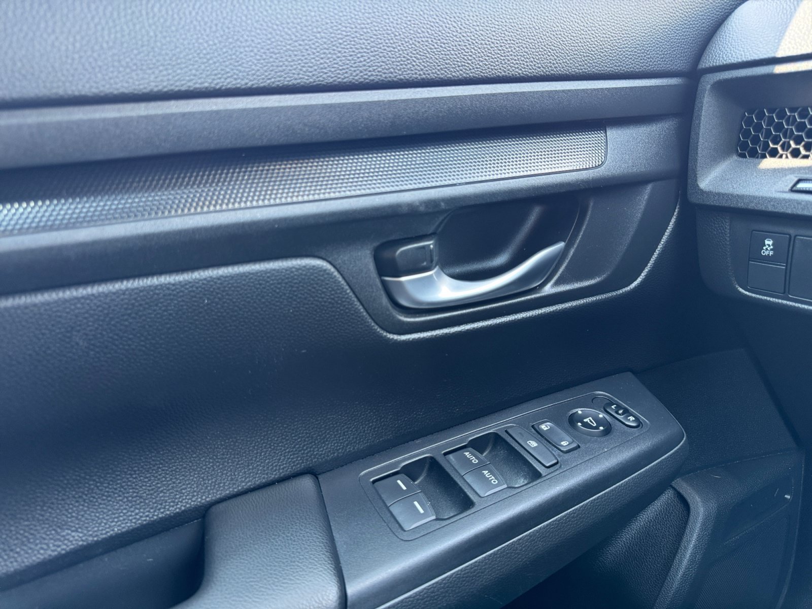 Used 2023 Honda CR-V Sport image 18