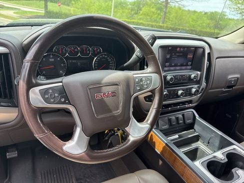 Used 2014 GMC Sierra 1500 SLT w/ SLT Crew Cab Value Package image 9