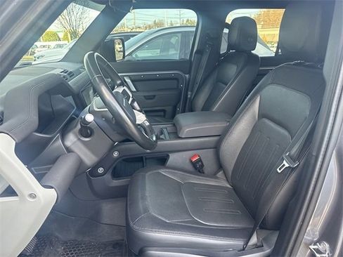 Used 2022 Land Rover Defender 110 X-Dynamic SE image 7