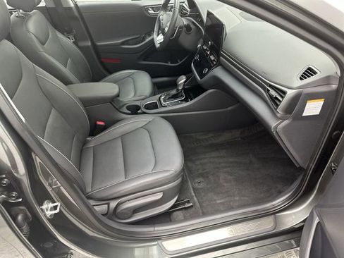 Certified 2022 Hyundai Ioniq Limited image 25