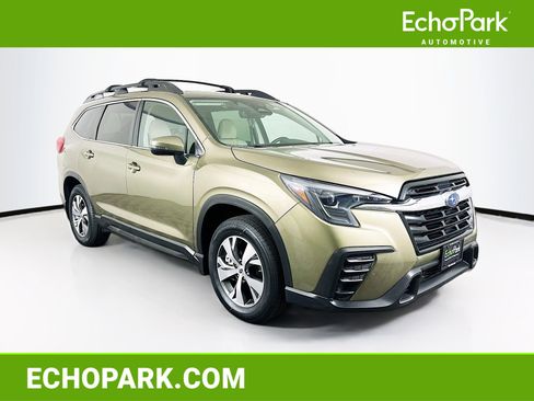 Used 2023 Subaru Ascent Premium w/ Convenience Package image 1