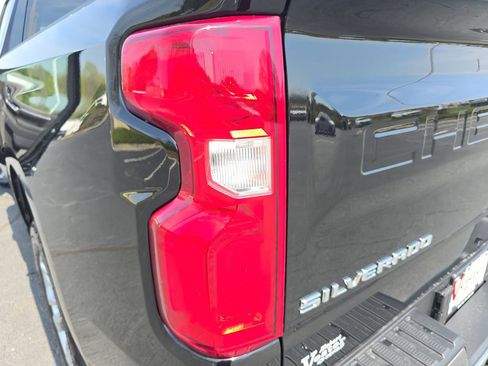 New 2026 Chevrolet Silverado 1500 LTZ w/ LTZ Premium Package AWD/4WD image 36