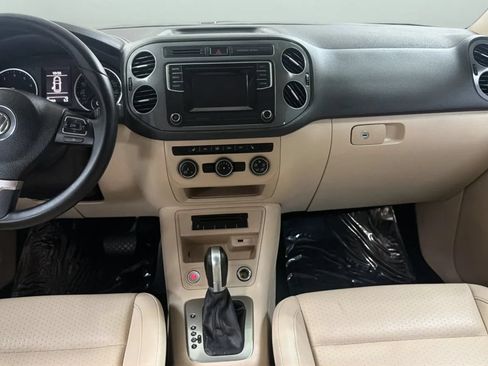 Used 2016 Volkswagen Tiguan S FWD image 16