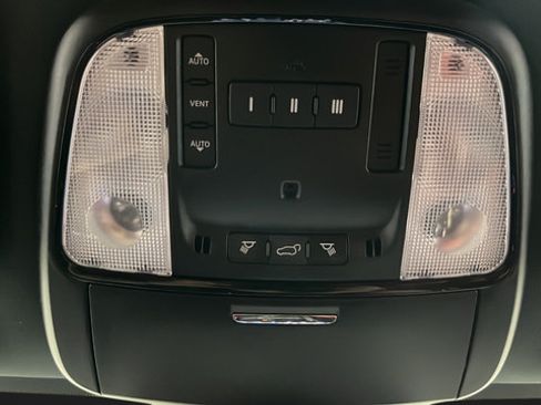 Used 2022 Dodge Durango SRT w/ Black Package AWD/4WD image 35