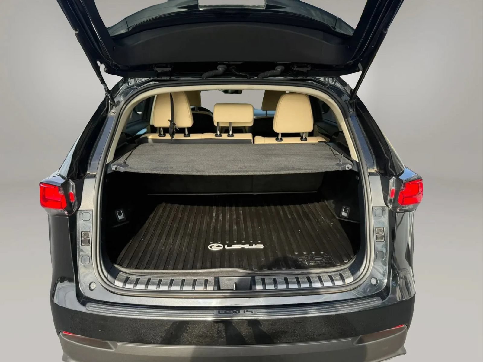 Used 2019 Lexus NX 300 FWD image 38