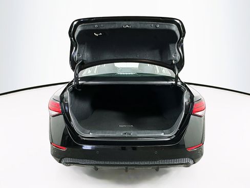 Used 2025 Nissan Sentra S image 27