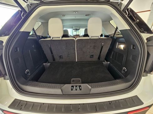 New 2025 Ford Explorer Active w/ Active Comfort Package image 33