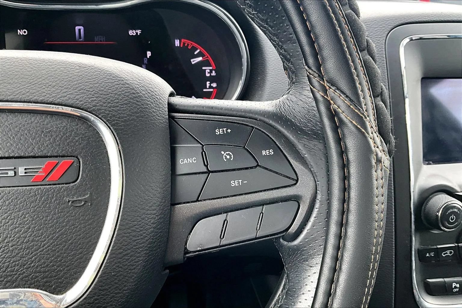 Used 2018 Dodge Durango SXT w/ Quick Order Package 2BB AWD/4WD image 17