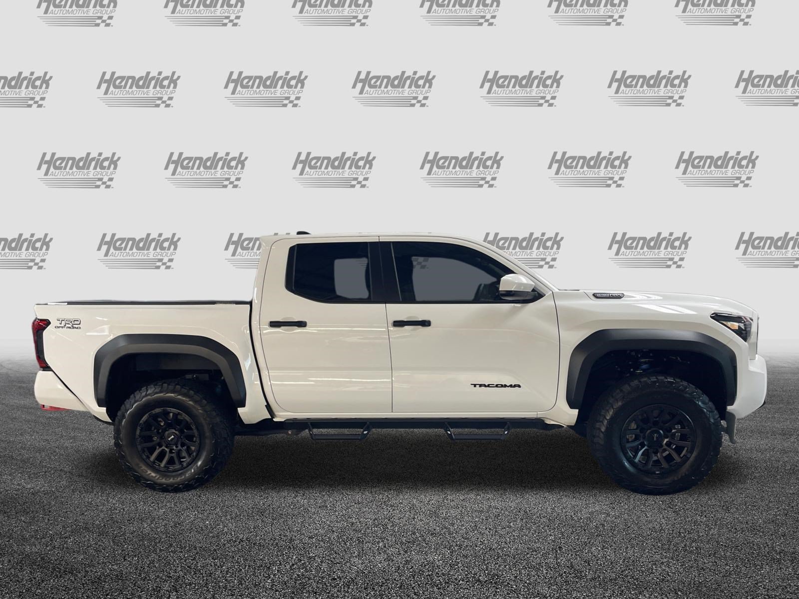 Used 2024 Toyota Tacoma TRD Off-Road AWD/4WD image 11
