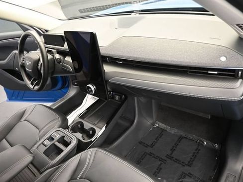 Certified 2025 Ford Mustang Mach-E Premium AWD/4WD image 30