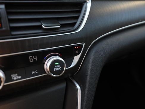 Used 2020 Honda Accord EX image 20