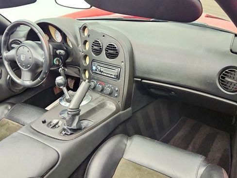 Used 2004 Dodge Viper SRT-10 RWD image 31