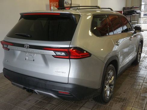 Used 2024 Toyota Grand Highlander Limited image 17