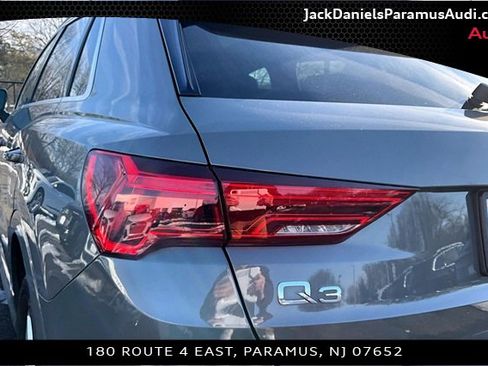 Used 2023 Audi Q3 2.0T Premium w/ Convenience Package image 22