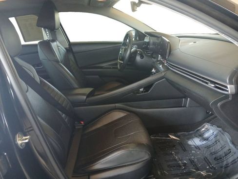 Used 2022 Hyundai Elantra Limited w/ Cargo Package FWD image 19