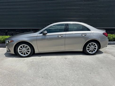 Used 2021 Mercedes-Benz A 220 image 2