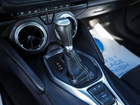 Used 2019 Chevrolet Camaro LT image 30