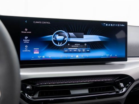 New 2026 BMW 330i xDrive Sedan w/ M Sport Package image 26