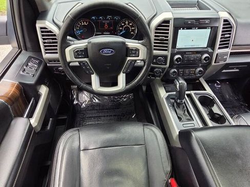 Used 2016 Ford F150 Lariat w/ Equipment Group 502A Luxury AWD/4WD image 16