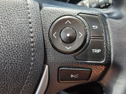Used 2016 Toyota RAV4 Limited AWD/4WD image 22