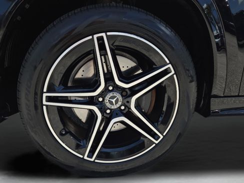 Certified 2024 Mercedes-Benz GLS 450 4MATIC image 39