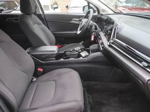Certified 2023 Kia Sportage LX AWD/4WD image 17