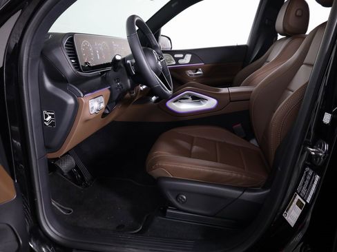 Certified 2025 Mercedes-Benz GLS 450 GLS 450 image 27