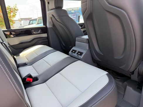 New 2025 INEOS Grenadier Fieldmaster Edition image 28