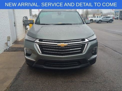 Used 2023 Chevrolet Traverse LT image 10