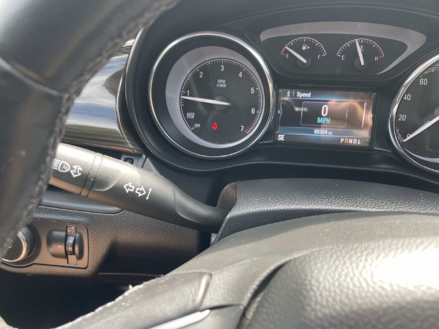 Used 2020 Buick Envision Essence w/ Experience Buick Package AWD/4WD image 35
