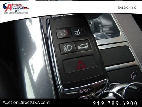 Used 2019 Land Rover Range Rover Sport HSE image 30