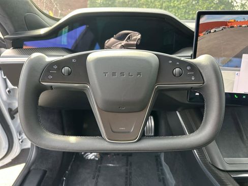 Used 2023 Tesla Model S Plaid image 15