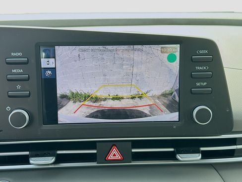 New 2026 Hyundai Elantra Sport FWD image 11