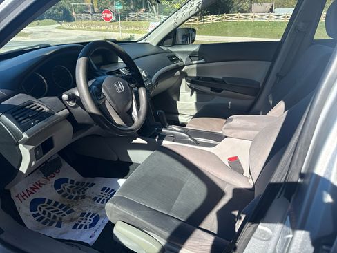 Used 2012 Honda Accord LX image 7